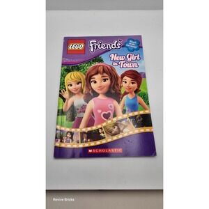 LEGO Friends: New Girl in Town (Chapter‎ Book 1) (Lego Friends Chapter - GOOD